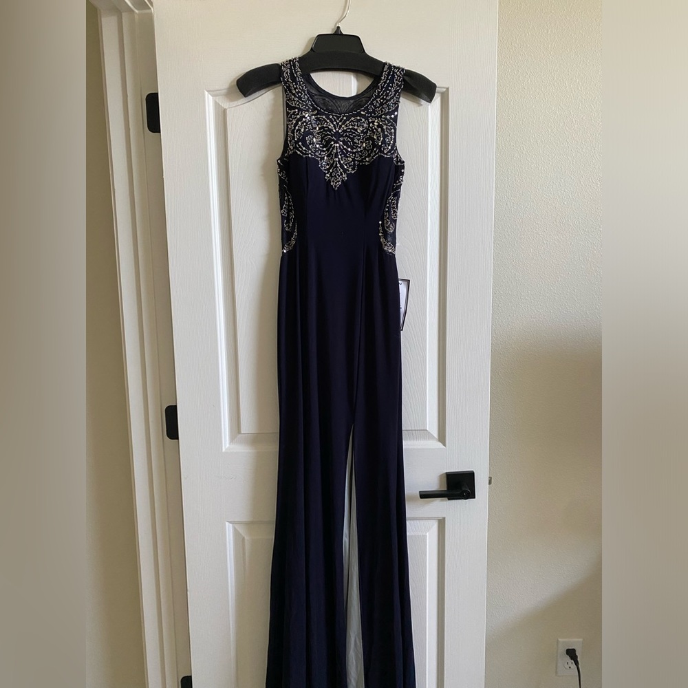 Dark blue long dress with leg slit